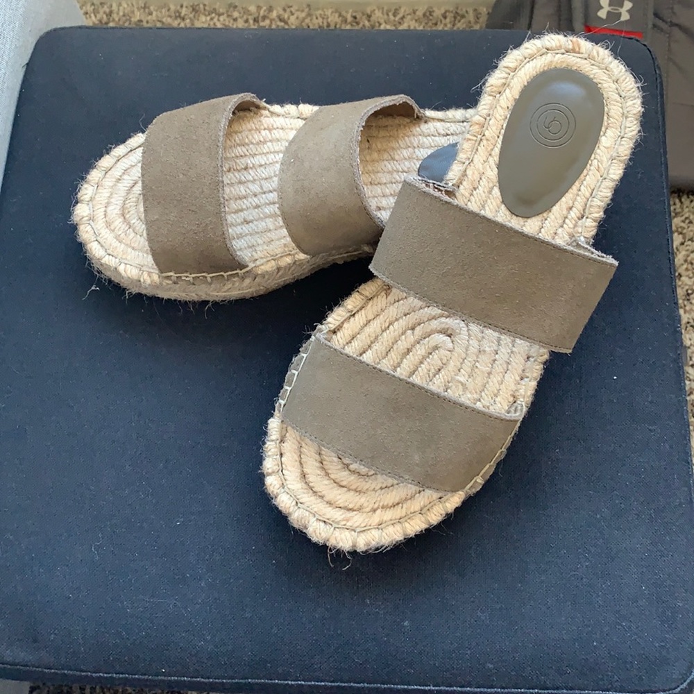 Urban outfitters sandals